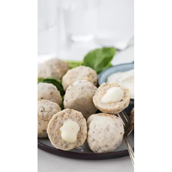 Albondigas De Pollo Y Queso De Almendras  Chicken Fit
