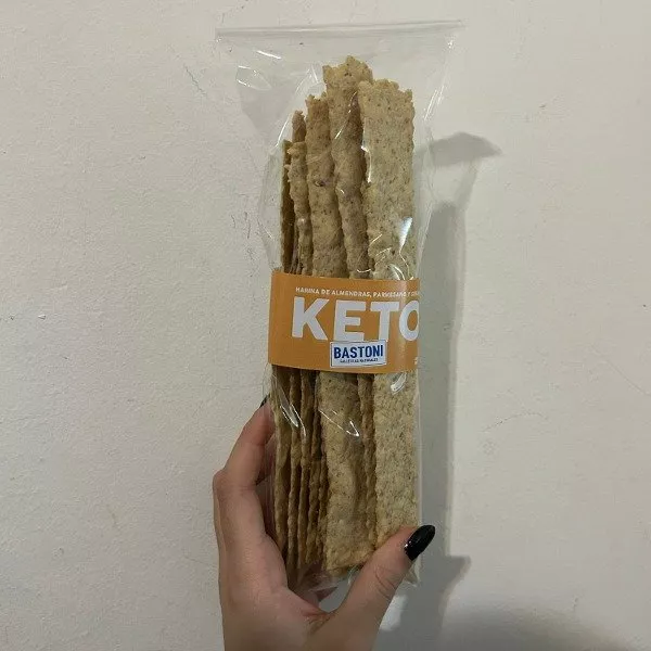 Galletitas Keto Con Parmesano Y Sesamo Bastoni